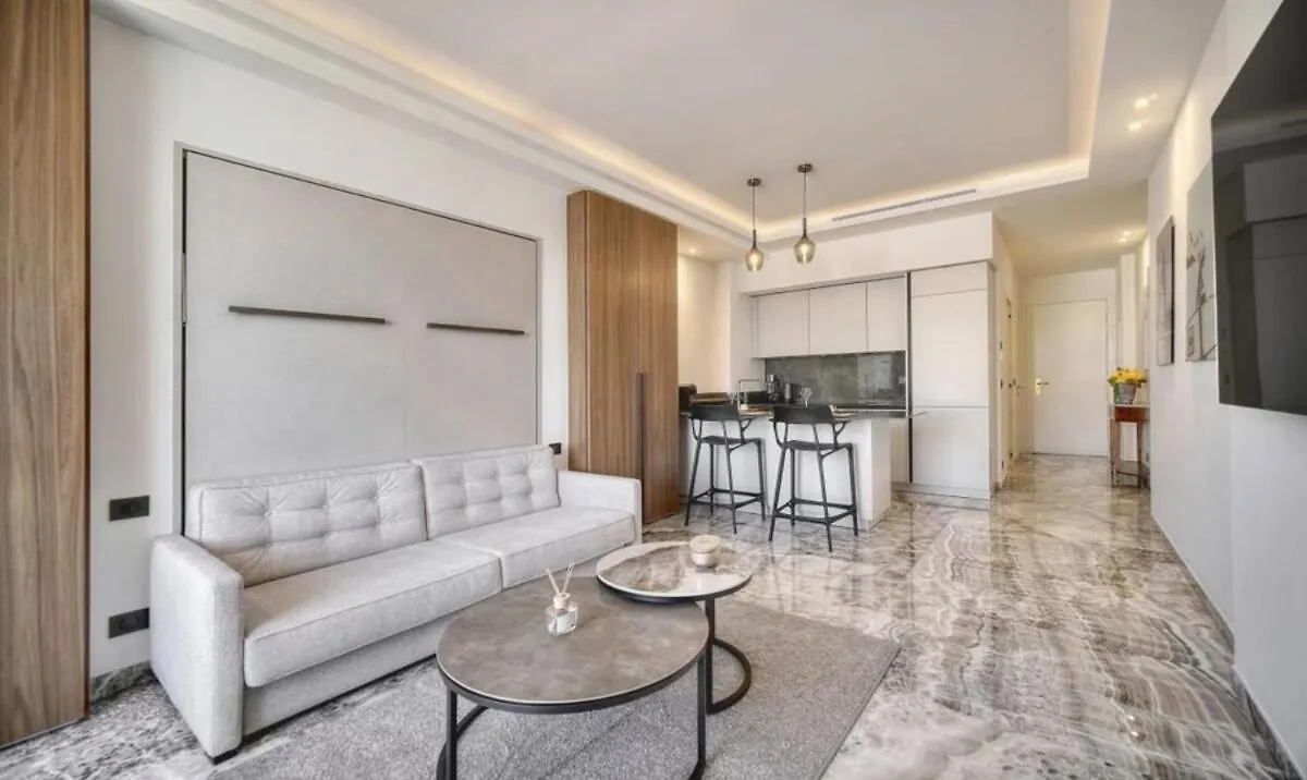 Cannes 1 Bedroom Apartment - M6 0*,